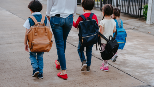 Tại sao nhiều phụ nữ bất ngờ phát hiện mắc ADHD khi con vào mẫu giáo?