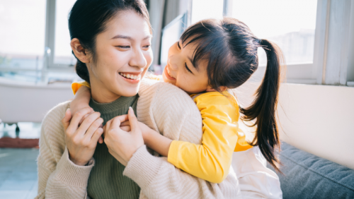 5 yếu tố quan trọng trong mối quan hệ mẹ và con gái