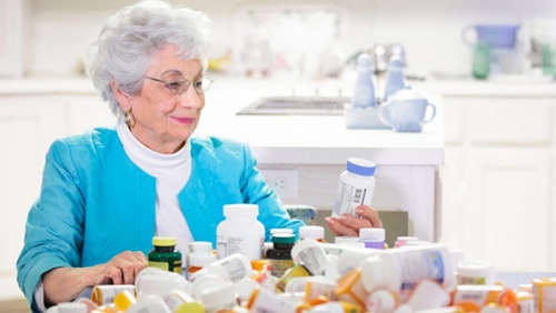 Đảm bảo thuốc cho người cao tuổi dịp Tết