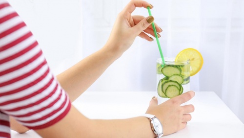 Người bệnh đái tháo đường nên uống gì để kiểm soát bệnh?