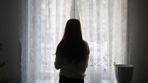 Ở lâu trong không gian kín ảnh hưởng thế nào đến tinh thần?