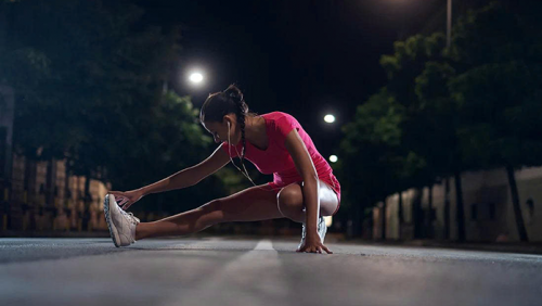 Tập thể dục buổi tối có ảnh hưởng đến giấc ngủ?