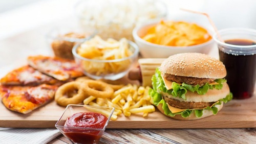 Thực phẩm siêu chế biến tăng nguy cơ mắc bệnh tim mạch