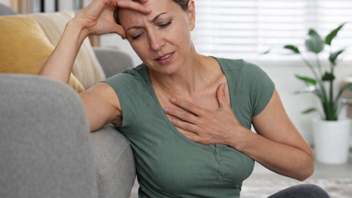 Vì sao người bị mỡ máu cao dễ khó thở hơn khi trời nắng nóng?