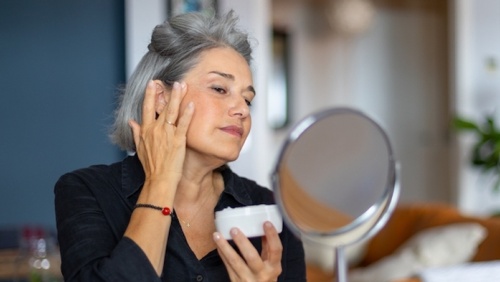 Mức đường huyết ảnh hưởng thế nào tới tình trạng lão hóa da?