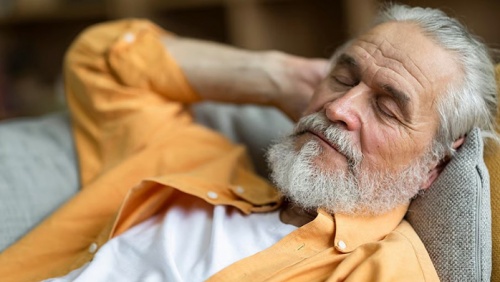 Ngủ trưa nhiều làm tăng nguy cơ tử vong? 