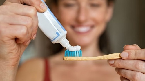 Cách chọn kem đánh răng cho nụ cười tự tin