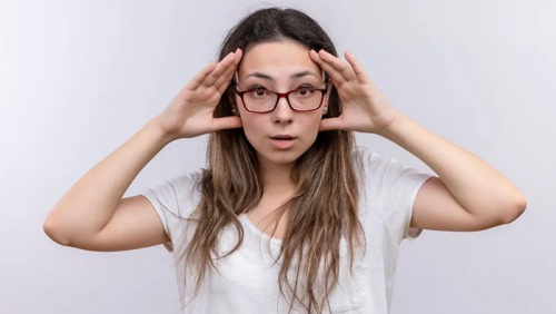 Đôi mắt tiết lộ gì về sức khỏe não bộ?