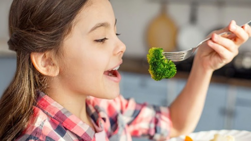 Cảnh báo nhiều trẻ không ăn đủ rau và trái cây theo khuyến nghị