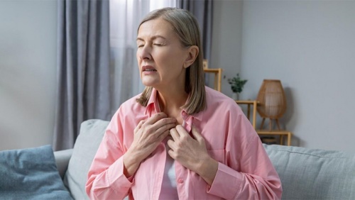 Đổ mồ hôi nhiều, có thể tim đang phát tín hiệu “cầu cứu”