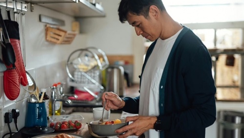 5 thực phẩm âm thầm giảm testosterone nam giới 