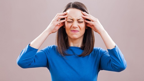 Phụ nữ hay bị đau đầu: Khi nào là bất thường?