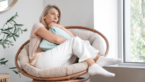 Vì sao phụ nữ hiện đại có xu hướng mãn kinh sớm?