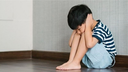 Mất cha mẹ, trẻ tăng nguy cơ gặp vấn đề sức khỏe tâm thần