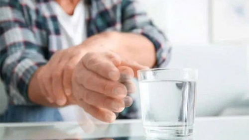 Run tay chân: Làm gì để kiểm soát triệu chứng?