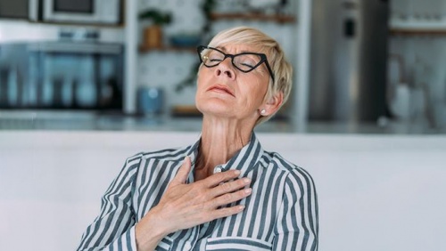 Triệu chứng cảnh báo rung nhĩ: Vì sao nhiều người thường bỏ lỡ?