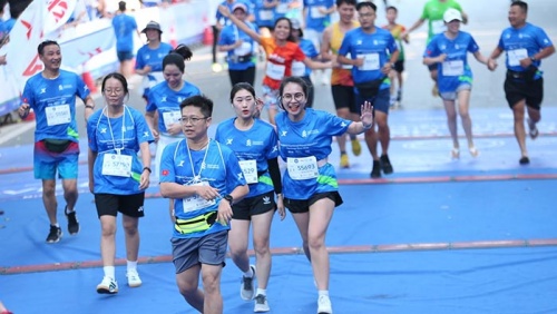 Chạy bộ có gây hại khớp?