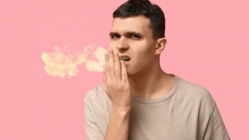 Bí quyết cải thiện tình trạng hôi miệng lâu năm