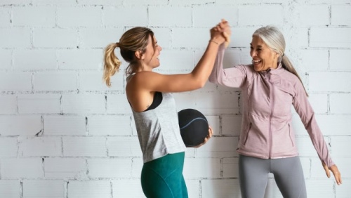 Làm sao để giảm cân sau tuổi 50?