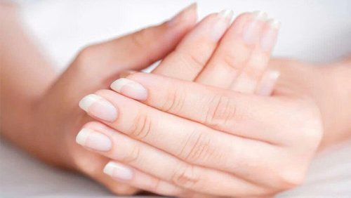 Cách hạn chế tổn thương móng tay, móng chân