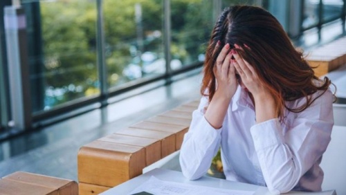 Suy nhược thần kinh: Dấu hiệu não bộ cạn kiệt năng lượng  