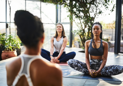 10 tư thế yoga cơ bản cho người mới bắt đầu