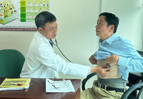 Miễn phí khám sức khỏe cho hàng nghìn người tại Hà Nội 