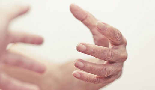 Trị bệnh run tay bằng thuốc Nam có hiệu quả không?