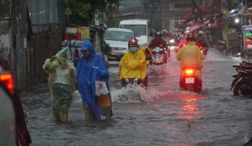 Cảnh báo mưa lớn ở Trung Bộ và Nam Bộ
