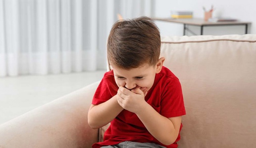 Cách đối phó viêm amidan nôn trớ ở trẻ 