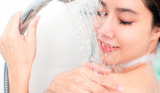 5 sai lầm phổ biến khi tắm gây hại cho làn da
