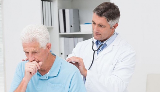 Những điều cần biết về viêm phổi ở người cao tuổi
