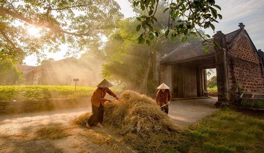 Khám phá Làng cổ Đường Lâm & show “Tinh Hoa Bắc Bộ”