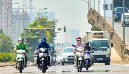 Nắng nóng chưa có dấu hiệu hạ nhiệt ở Bắc Bộ và Trung Bộ
