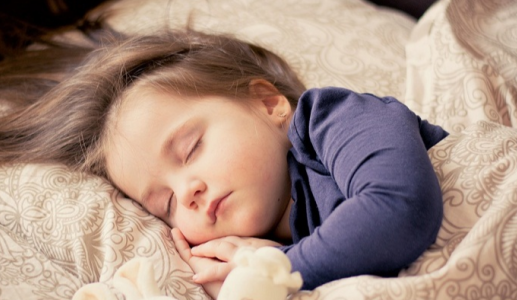 Có thể dùng melatonin cho trẻ không?