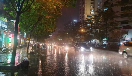 Nhiều nơi ở Bắc Bộ và Bắc Trung Bộ mưa dông trong đêm nay