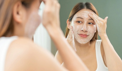 Muốn da khỏe đẹp nên rửa mặt mấy lần một ngày?