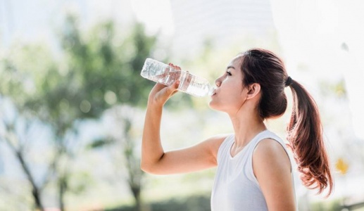 7 dưỡng chất cần bổ sung trong mùa Hè