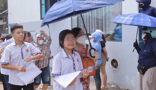 Bắc Bộ và Trung Bộ nắng nóng, Nam Bộ mưa chiều tối
