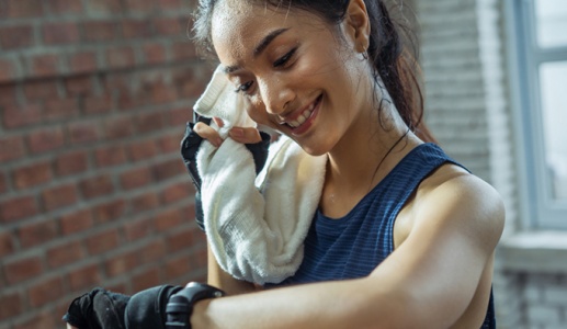 Tập thể dục đổ mồ hôi ảnh hưởng đến bệnh eczema ra sao?