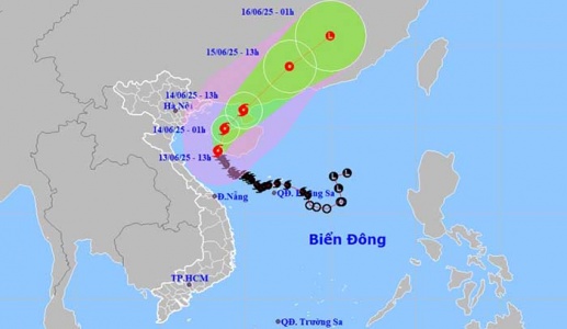 Bão số 1 mạnh lên cấp 11, Trung Bộ mưa lớn