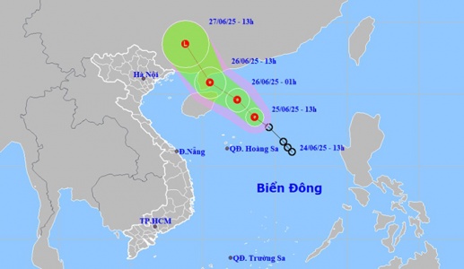 Nhiều nơi mưa lớn vào chiều tối do ảnh hưởng của áp thấp nhiệt đới