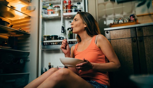 Ăn đêm giúp cơ thể trao đổi chất tốt hơn?