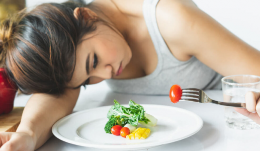 Căng thẳng lo âu: Nên và không nên ăn gì?