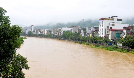 Lũ lên trên nhiều sông ở Bắc Bộ 