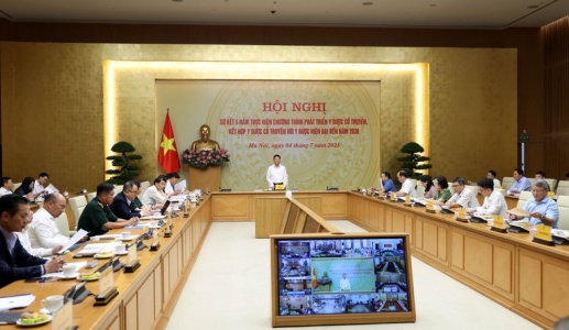 Đông - Tây y chưa kết hợp được như lời Bác Hồ dặn năm xưa !
