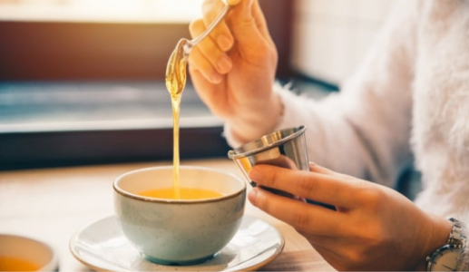 Một cốc nước mật ong buổi sáng cho ngày nhiều năng lượng 