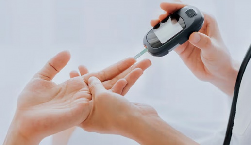 Đường huyết trên 7mmol/L, chẩn đoán tăng nồng độ glucose R73 là sao?