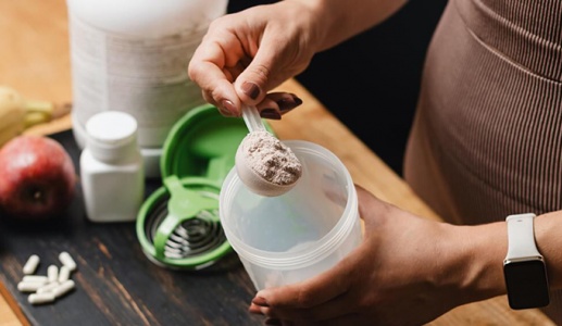 Phụ nữ có nên bổ sung creatine?