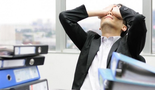 Mất ngủ: Bệnh thường gặp của dân văn phòng  